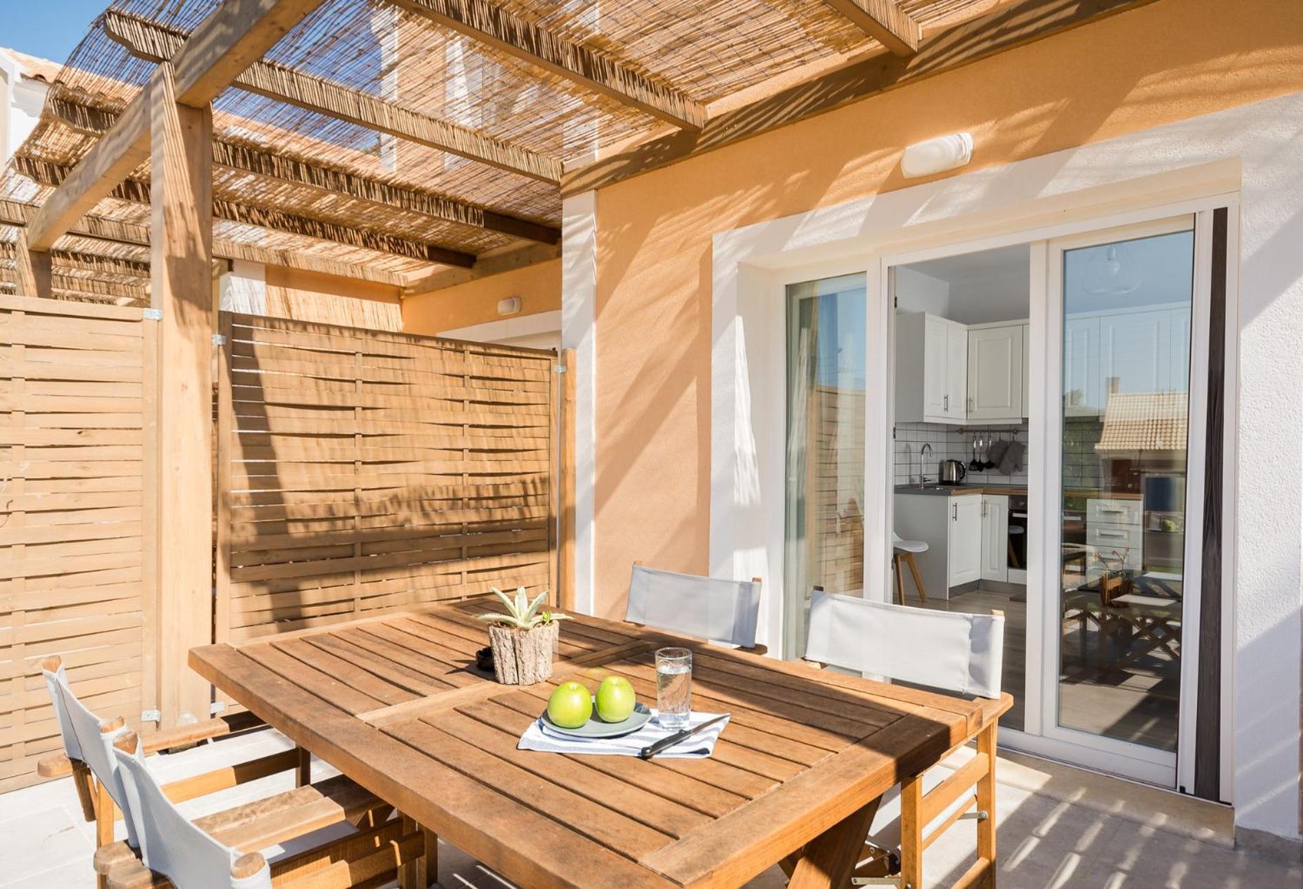Reiki Apartments Ereikoussa Luaran gambar