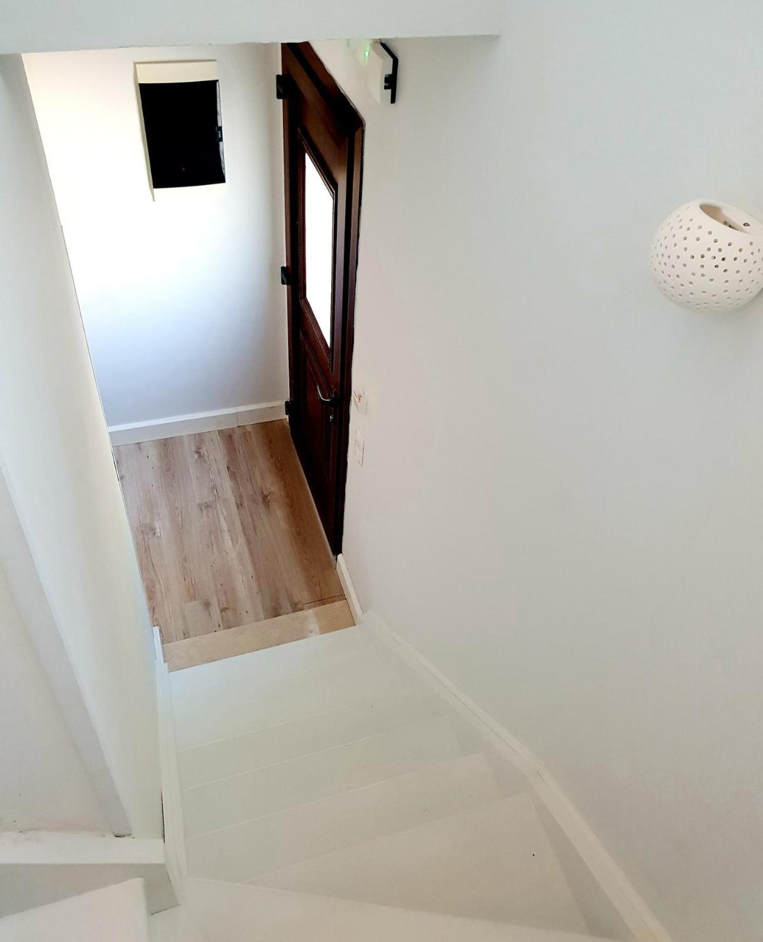 Reiki Apartments Ereikoussa Luaran gambar